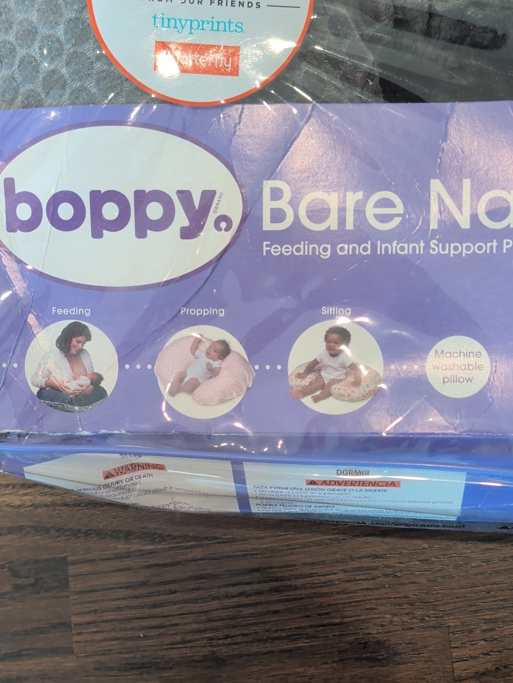 Boppy Bare Naked Nursing Pillow with extra cover - Picture 8 of 10